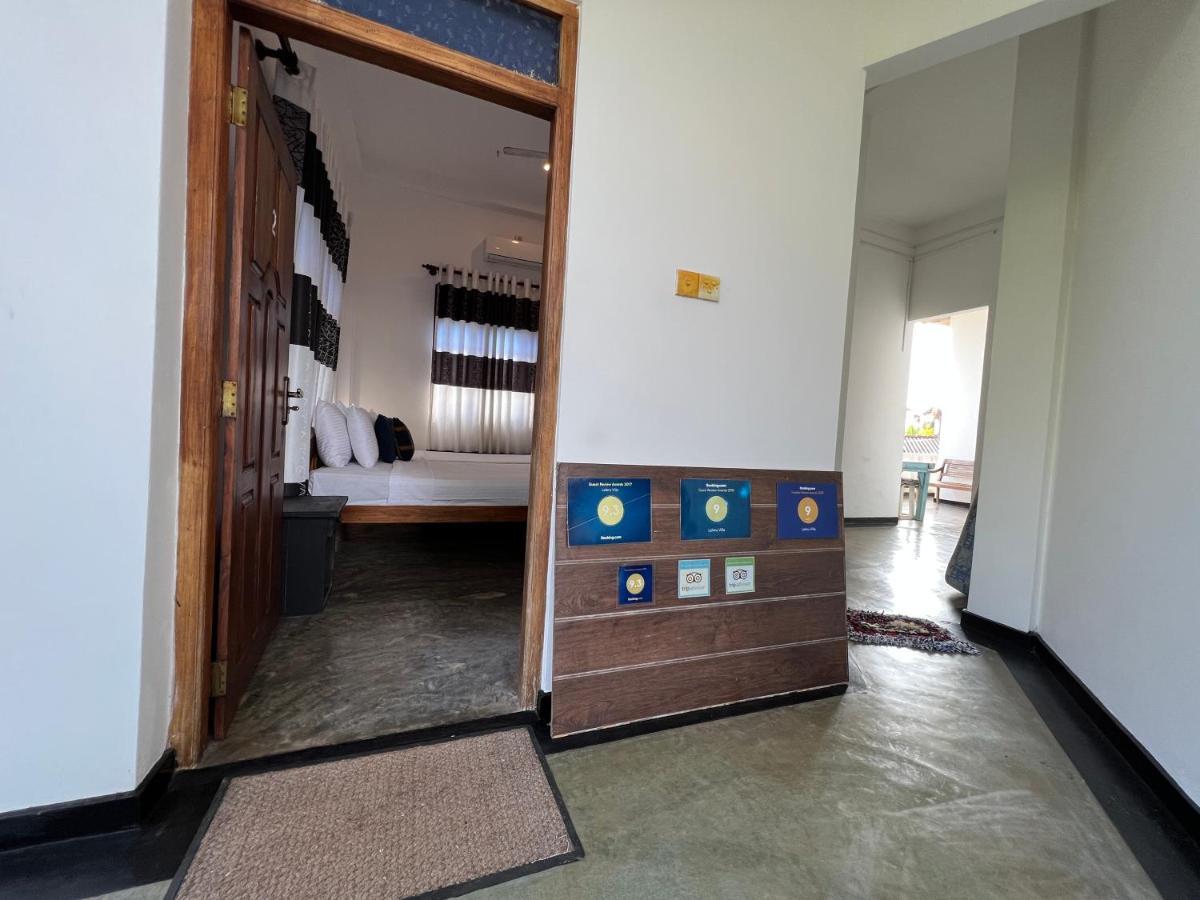 Lahiru Villa กอลล์ ภายนอก รูปภาพ